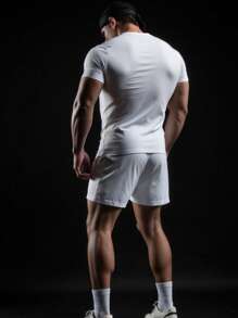 GymBeat 男士哥特字母印花插肩袖短袖运动 T 恤 运动服 跑步 T 恤和背心 健身服 运动衬衫 运动上衣 健身上衣 透气修身圆领衬衫 - 白色 - 查看 2