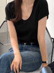 DAZY Women's Solid Color Scoop Neck Short Sleeve Fitted Basic T-Shirt, Brown, Spring/Summer - Black - View 4