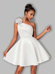 SHEIN Girlism 少女优雅奢华纯色 3D 花卉单肩褶皱荷叶边派对白色短裙、毕业礼服、返校节礼服 - 白色 - 查看 1