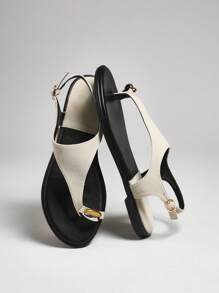 Solezae Women Comfy Everyday Summer Cute Vacation Casual Gold Decor Toe Ring Flat Sandals For Christmas - Beige - View 4