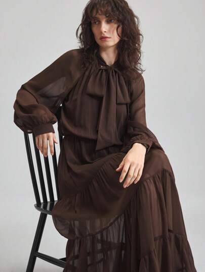 Ontre 2026春夏新款女士长款宽松连衣裙，梭织面料，超大廓形，喇叭下摆，蝴蝶结腰带，春夏款