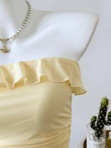 Elamini Sexy Fitted Ruffle Hem Bandeau Women Top - Yellow - View 4