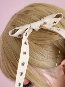 ROMWE Grunge Punk 1 件朋克风格白色大蝴蝶结长丝带发夹，Y2K 前卫圆形空心铆钉鸭夹，小众设计发夹配件爪夹发夹发夹