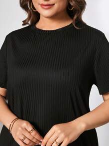 SHEIN Essnce Plus Size Women's Spring And Summer Fashion Casual Loose Comfortable Daily Basic Black Short-Sleeved Slit Mid-Length Dress,Summer Outfits For Women,Church Clothes Women,Old Money Style Women,Modest Dresses For Women