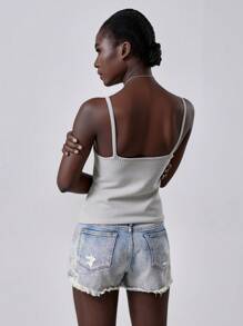 Lumivelle Fashion Rhinestone Decor V-Neck Sleeveless Knitted Top