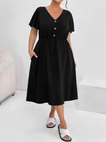 SHEIN Essnce Women's Plus Size Summer Casual Vacation Waist V-Neck Short-Sleeved Pocket Black Conservative Dress