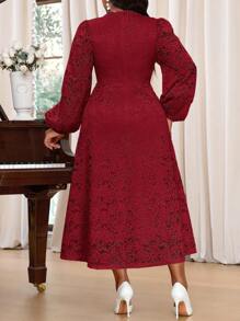 SHEIN Lady 大码优雅派对纯色纹理喇叭袖鱼尾连衣裙新年假期服装优雅派对粉色情人节正式女士连衣裙蕾丝连衣裙粉色女士连衣裙夏季女士连衣裙 - 酒紅色 - 查看 2