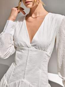 CLARA VERO Robe courte élégante pour femmes, manches bouffantes, unie, avec broderie - Blanc - Voir 7