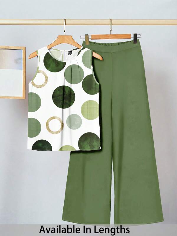 SHEIN PETITE CURVE Set da 2 pezzi per taglie comode, top a girocollo senza maniche con stampa completa e pantaloni a zampa larga in colore unito