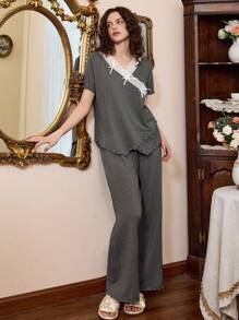 Côtesoire Romantic Soft Bowknot Asymmetric Lace Trim V-Neck Milk Silk Ladies Sleepwear Short Sleeve Pants Set - Dark Grey - View 5