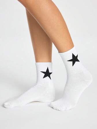 Grunge Punk 2 Pairs Unisex Black & White Double-Sided Pentagram Patterned Mid-Calf Socks, Couples Design