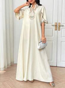 Yasmyna 女式花卉刺绣缺口领花瓣袖宽松土耳其长裙 - 杏色 - 查看 6