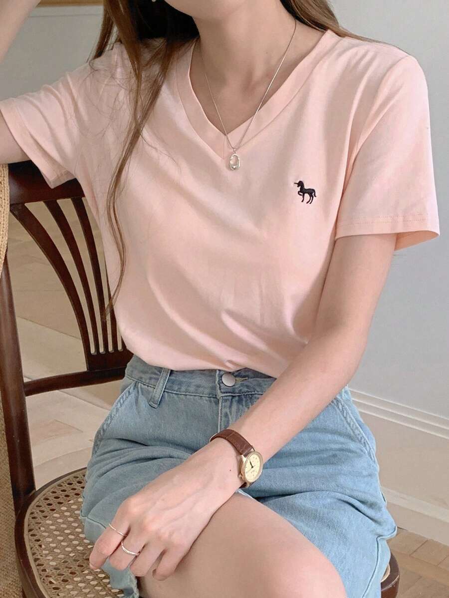 DAZY 女士V领刺绣短袖休闲T恤 - 粉色 - 查看 1