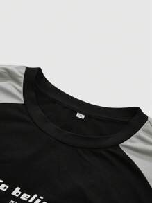 Manfinity Hypemode Camiseta de manga corta de talla grande para hombres con bloqueo de color e impresión de letras