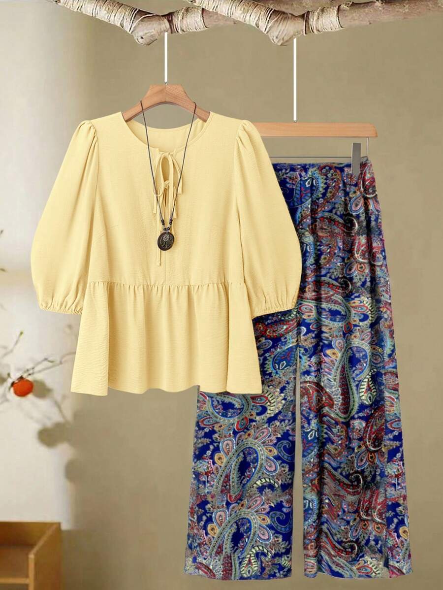 SHEIN JORESS Bộ trang phục 2 món cho nữ cỡ lớn: Áo cánh buộc phía trước màu trơn & Quần ống rộng họa tiết hoa, Bộ thường ngày - Xanh đậm - Xem 1