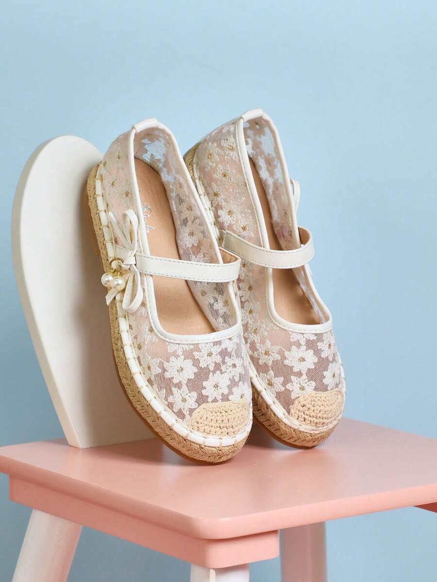 Mini mi Alpargatas blancas de estilo bohemio para niñas inspiradas en #CC, con tiras de lazo, encaje de perlas y yute, ideales para el parque de juegos y la escapada a la playa - Blanco - Ver 1