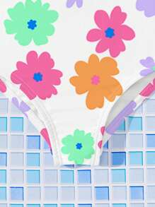 女婴休闲可爱彩色手绘花卉印花修身连体泳衣，适合夏季海滩度假，公主风，小星星，女婴泳衣，浪漫假期，家庭出游季节，假期放松，小花朵，海滩模式，假期氛围，花卉，度假服装