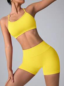 Core Rhythm Conjunto de top de camiseta sin costuras y shorts para ropa deportiva, diseño de tirantes, cintura alta control de abdomen, apto para yoga/gimnasio/correr - Amarillo - Ver 2