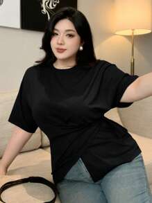 Dazy Plus Camiseta informal de manga corta con cuello redondo, bajo asimétrico y cordón, en unicolor