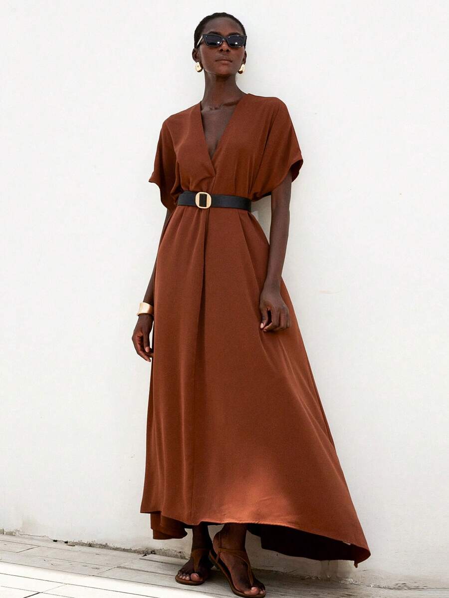 Aveloria Modichic Plus Size Loose V-Neck Batwing Sleeve Solid Casual Beach Dress, Romantic European & American Holiday Style, Spring/Summer - Brown - View 1