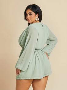 SHEIN BAE 加大码纯色低胸灯笼袖系带连体衣