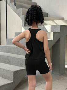SHEIN Set de 2 piezas de chaleco y shorts deportivos de punto de unicolor y ajuste ceñido para niña joven - Negro - Ver 5