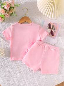 SHEIN 2件組女嬰粉色夏季可愛2歲生日服裝，圓領短袖蝴蝶結裝飾短版上衣與鬆緊腰短褲套裝，時尚海灘禮物 - 粉色 - 查看 2