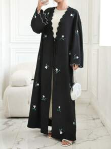 Al Najma 贝壳撞色饰边花卉刺绣喇叭袖裹身长袍