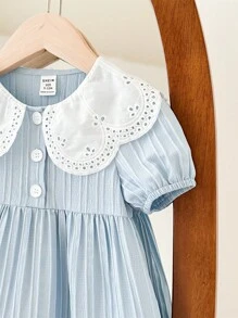 SHEIN LMoss Kids Babygirl 甜美夏季蓝色条纹宽松彼得潘领短袖连衣裙 - 藍色 - 查看 3