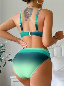 Swim DD+ Women's Gradient Ruched Swimsuit Bikini Top For Holiday & Beach For Summer Beach Vacation - Multicolor - View 2