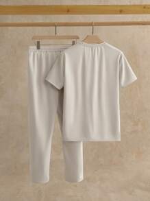 Manfinity NXTstreet Men's Short Sleeve Plain T-Shirt And Pants Casual Two-Piece Set With Patched, Summer Outfit, Couple Things