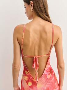 Nöista Sleeveless Dress Features A Square Neckline And Thin Straps, Crafted From A Soft, Semi-Sheer Fabric. Its Vivid Floral Pattern Adds Tropical Charm, Perfect For Summer Parties, Beach Vacations, Or Sunset Dinners. Bold Yet Effortlessly Elegant. 4th Of July Outfits - Red - View 3