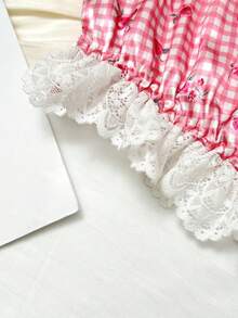 سراويل داخلية قصيرة ذات خطوط متقاطعة وأزهار صغيرة مطرزة بالدانتيل للأطفال - وردي - مشاهدة 3