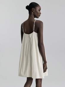 Ontre 2026春夏新款女装，适合返校、情人节、假日、婚礼宾客、商务休闲等场合，复古优雅百搭基础款，纳什维尔风格穿搭，米色吊带迷你裙，时尚百搭女士吊带连衣裙 - 米色 - 查看 6