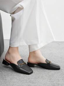 CUCCOO BIZCHIC 女士低跟方头时尚黑色金属扣套脚穆勒鞋，舒适百搭，适合日常穿着、通勤和约会。 - 黑色 - 查看 3