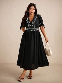 Elaquor 大码V领刺绣花卉长裙，时尚休闲通勤黑色长裙，2025春夏新款松紧腰长裙 - 黑色 - 查看 3