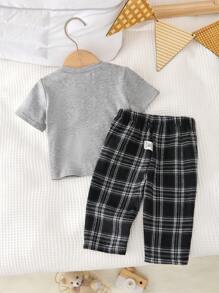 SHEIN 2 件套新生儿男童简约圆领短袖口袋 T 恤 + 宽松格子图案裤子休闲睡衣套装 - 灰色 - 查看 2
