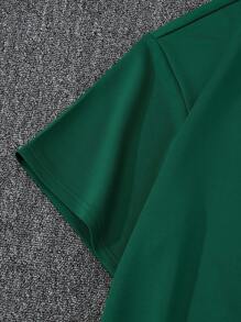 Manfinity LEGND Plus Size Men's Casual Solid Color T-Shirt And Shorts 2 Pieces Set, Summer, Men's Green 2 Piece Outfit, 2 Piece Set Shorts T Shirt Men, Green Two Piece Short Set Men, Men's Casual Green Short Set