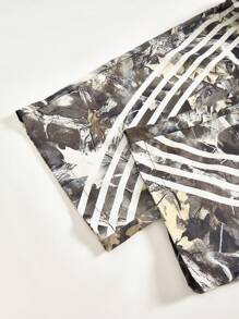 SHEIN 两件套青少年男孩休闲运动学院风欧美圆领T恤背面带有逼真的涂鸦肖像和喇叭裤套装 - 彩色 - 查看 9