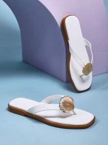 Mini mi Kids' Square-Toe Shell Charms White Pu Seaside Thong Sandals| Ocean-Inspired Play-To-Pool Flip-Flops