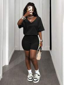 Slaydiva 2025 Summer New Casual Street Light Green Imitation Snowflake Fabric V-Neck Loose T-Shirt + High Waist Slim Cycling Shorts, Suitable For Daily Outings, Music Festivals, Easter, Graduation Season, Fitness, Parties-B