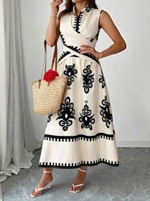 SHEIN Tall Bộ đồ 2 món in kỹ thuật số dệt kim không tay buộc dây phía trước cỡ lớn cho nữ và chân váy midi bồng bềnh phong cách Bohemian, trang phục nghỉ dưỡng thường ngày - Màu be - Xem 5
