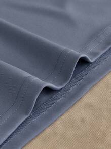 Manfinity VCAY 男士字母贴花T恤和抽绳短裤夏季套装 - 霧霾藍 - 查看 4