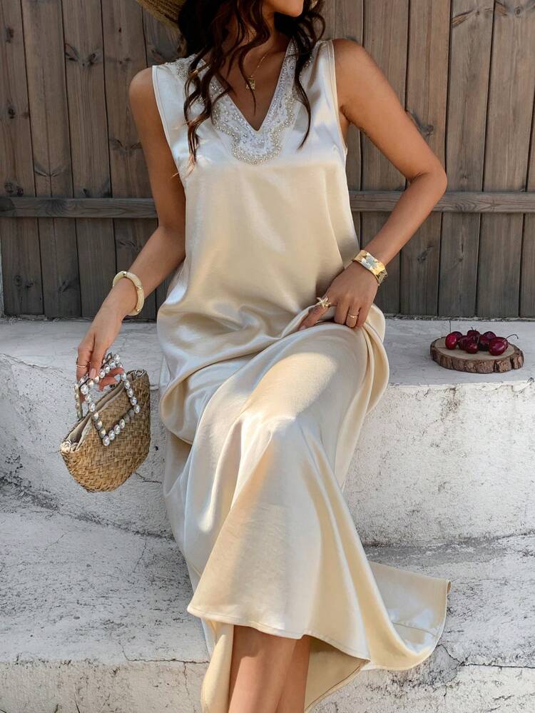 Luxury V-Neck Rhinestone Embellished Casual Dress, Oversized Slimming Unique Design Highend Lady Style Dress
