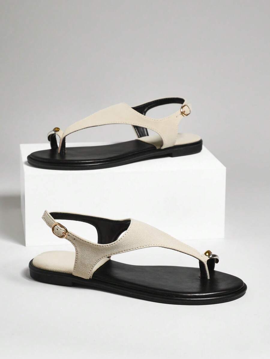 Solezae Women Comfy Everyday Summer Cute Vacation Casual Gold Decor Toe Ring Flat Sandals For Christmas - Beige - View 1