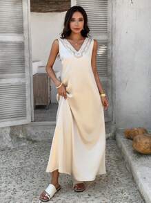 DAZY 奢华V领水钻装饰休闲连衣裙，宽松显瘦独特设计，高端女士风格连衣裙 - 香檳色 - 查看 3