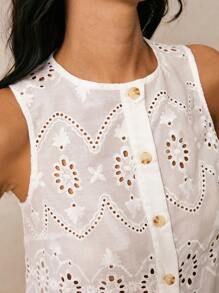 Poéselle Women's White Embroidered  Round Neck Sleeveless Button Front Vest Blouse,Summer Tops,Going Out Tops Women,Cute Summer Top,Vacation Outfits Woman,Old Money