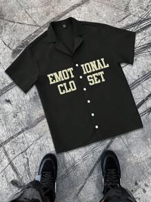 Manfinity EMRG Chemise d'été décontractée pour hommes, à manches courtes avec boutons devant et imprimé lettres