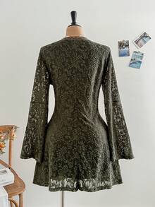Soleia 女式加大码度假春装方领白色蕾丝花边荷叶边袖 A 字迷你连衣裙 - 軍綠色 - 查看 2