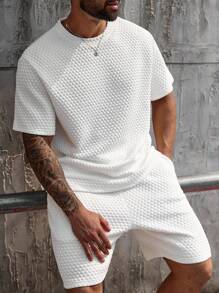 Manfinity Homme 大码男士纹理面料短袖T恤和短裤两件套休闲装